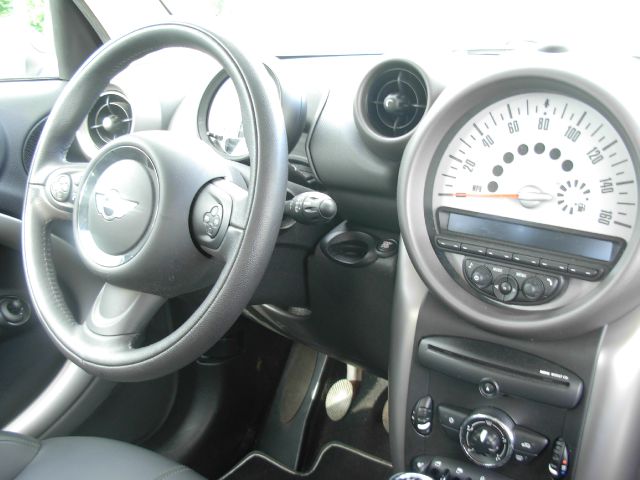 2012 Mini Cooper Countryman Base