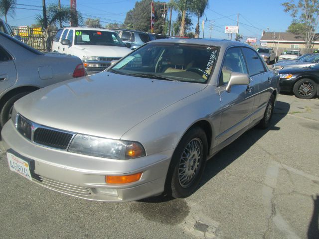 1999 Mitsubishi Diamante L.T. 4-w.d. 5.3L