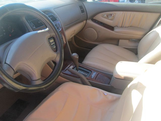 1999 Mitsubishi Diamante L.T. 4-w.d. 5.3L