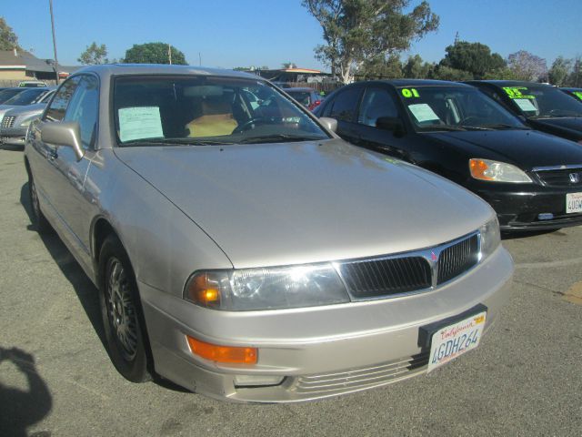1999 Mitsubishi Diamante L.T. 4-w.d. 5.3L