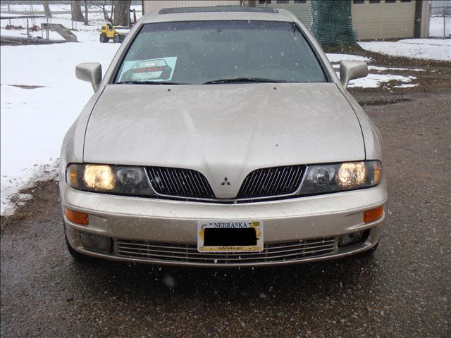 2002 Mitsubishi Diamante Unknown