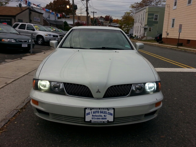 2002 Mitsubishi Diamante LW2
