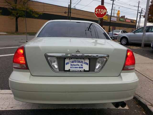2002 Mitsubishi Diamante LW2