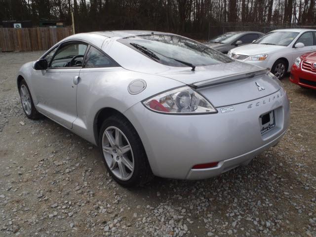 2007 Mitsubishi Eclipse SE