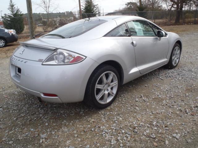 2007 Mitsubishi Eclipse SE