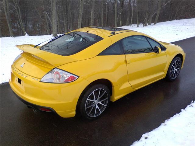 2009 Mitsubishi Eclipse 4dr Sdn FWD Sedan
