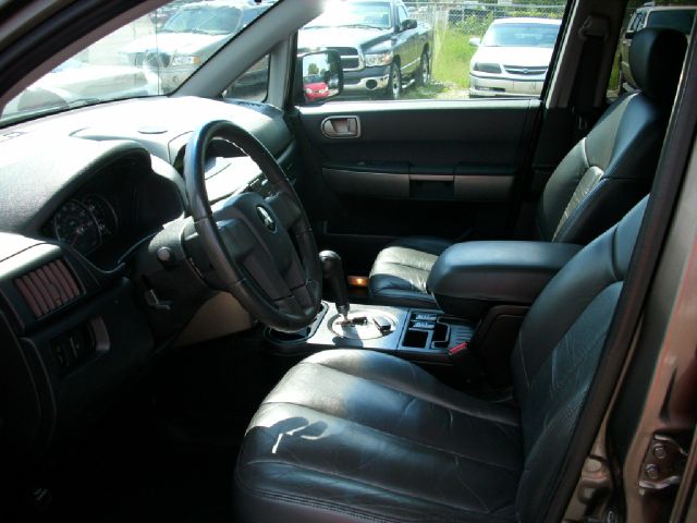2004 Mitsubishi Endeavor 1.8T Quattro Sedan 4D