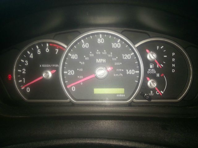 2004 Mitsubishi Endeavor 4DR 4WD BASE AT