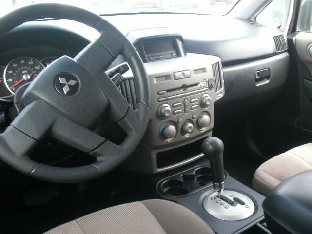 2004 Mitsubishi Endeavor LT EXT 15