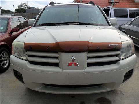 2004 Mitsubishi Endeavor Yaris Sedan