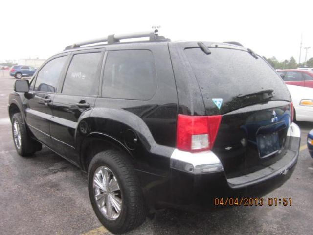2004 Mitsubishi Endeavor 4DR 4WD BASE AT