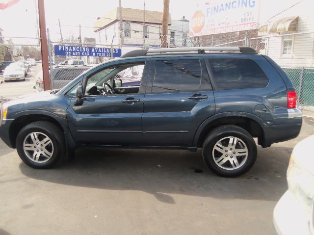 2004 Mitsubishi Endeavor Silverado 1500 Truck