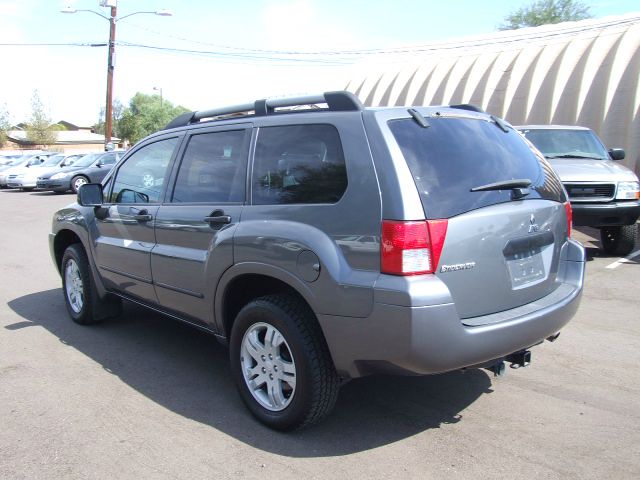 2004 Mitsubishi Endeavor 1.8T Quattro Sedan 4D