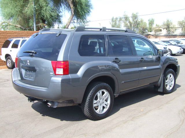 2004 Mitsubishi Endeavor 1.8T Quattro Sedan 4D