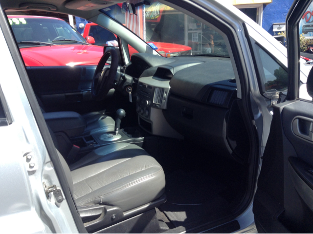 2004 Mitsubishi Endeavor 1.8T Quattro Sedan 4D