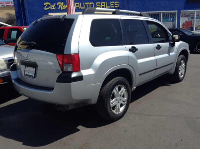 2004 Mitsubishi Endeavor 1.8T Quattro Sedan 4D
