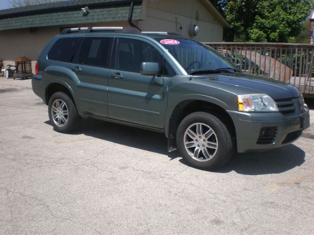 2004 Mitsubishi Endeavor I-290 S