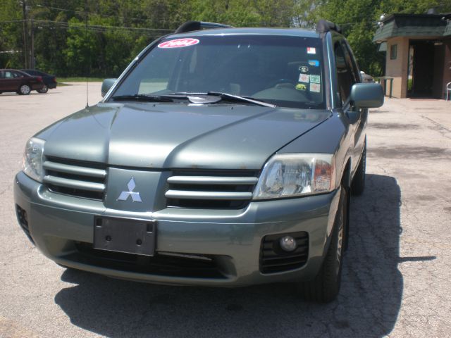 2004 Mitsubishi Endeavor I-290 S