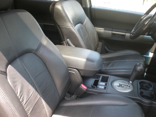 2004 Mitsubishi Endeavor I-290 S