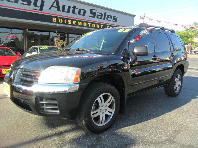 2005 Mitsubishi Endeavor 4DR 4WD BASE AT