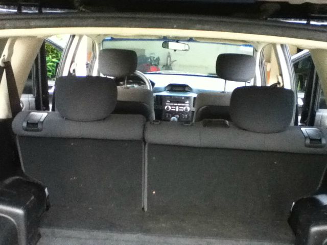 2006 Mitsubishi Endeavor Passenger Van AWD