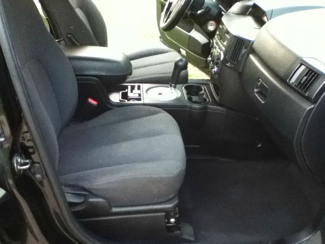 2006 Mitsubishi Endeavor Passenger Van AWD