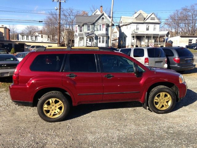 2006 Mitsubishi Endeavor 1.8T Quattro Sedan 4D