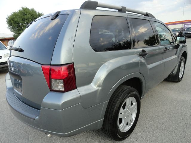 2007 Mitsubishi Endeavor 3.0cl W/leath