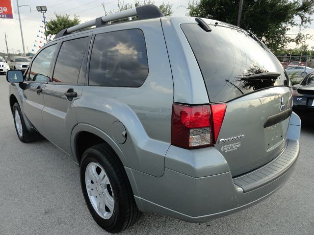 2007 Mitsubishi Endeavor 3.0cl W/leath