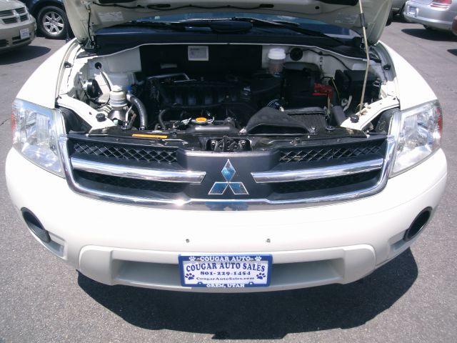 2007 Mitsubishi Endeavor 1.8T Quattro Sedan 4D