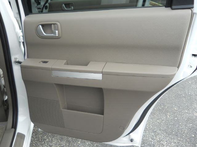 2010 Mitsubishi Endeavor Quattro