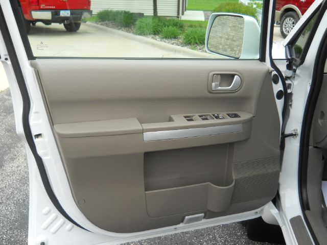 2010 Mitsubishi Endeavor Quattro