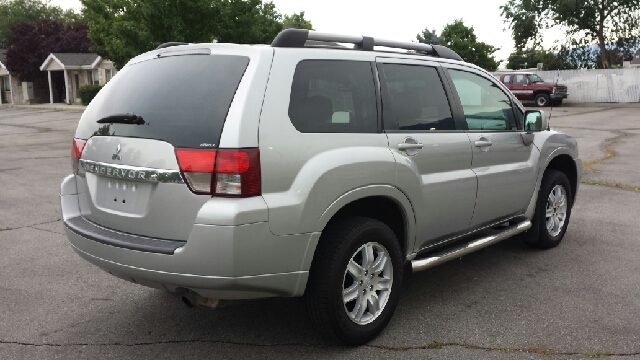 2011 Mitsubishi Endeavor Unknown