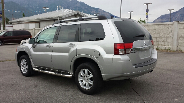 2011 Mitsubishi Endeavor Unknown