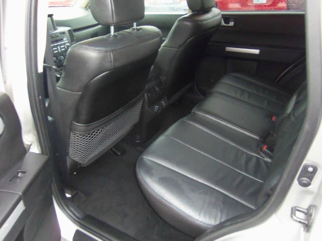 2011 Mitsubishi Endeavor Quattro