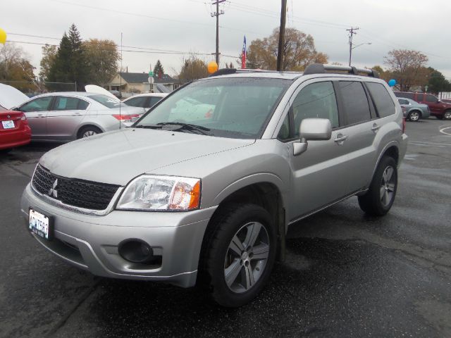 2011 Mitsubishi Endeavor Quattro