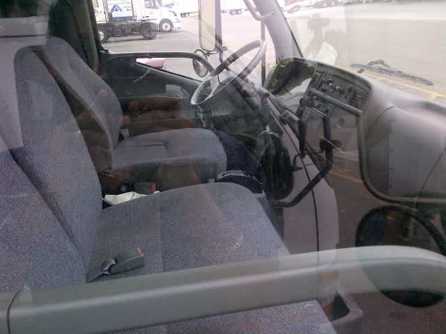 2004 Mitsubishi Fuso Unknown