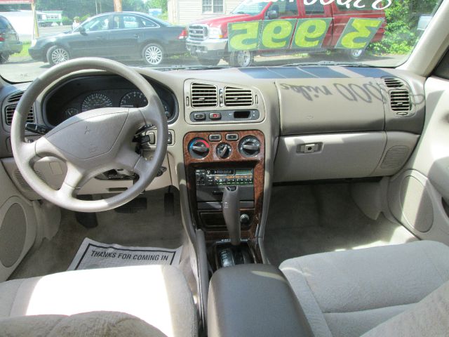 1997 Mitsubishi Galant LW2