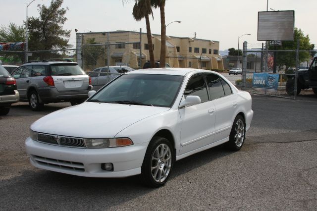 2000 Mitsubishi Galant LW2