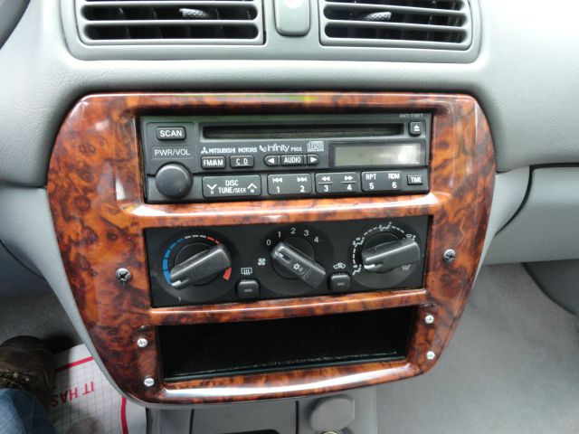 2000 Mitsubishi Galant 4-door LT 1LT