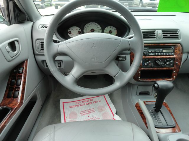 2000 Mitsubishi Galant 4-door LT 1LT