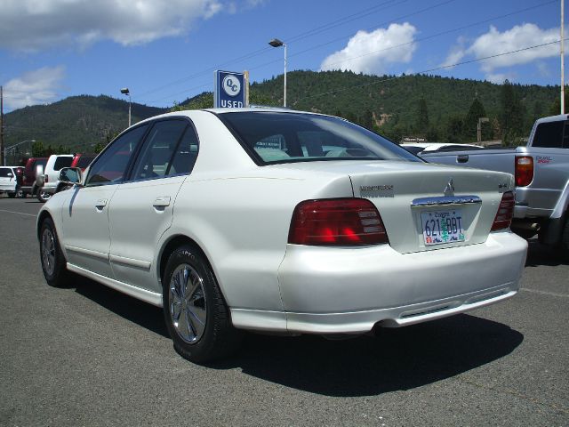 2000 Mitsubishi Galant LW2