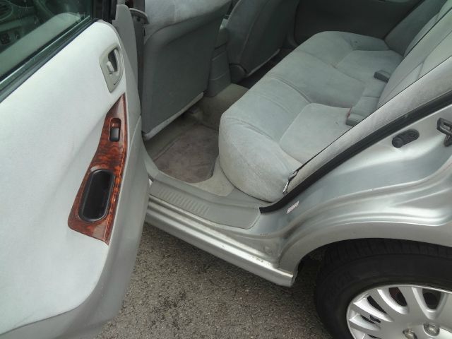 2000 Mitsubishi Galant LW2