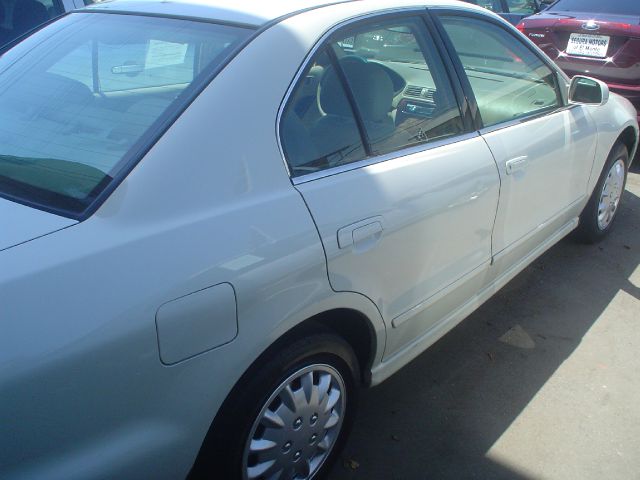 2001 Mitsubishi Galant SE
