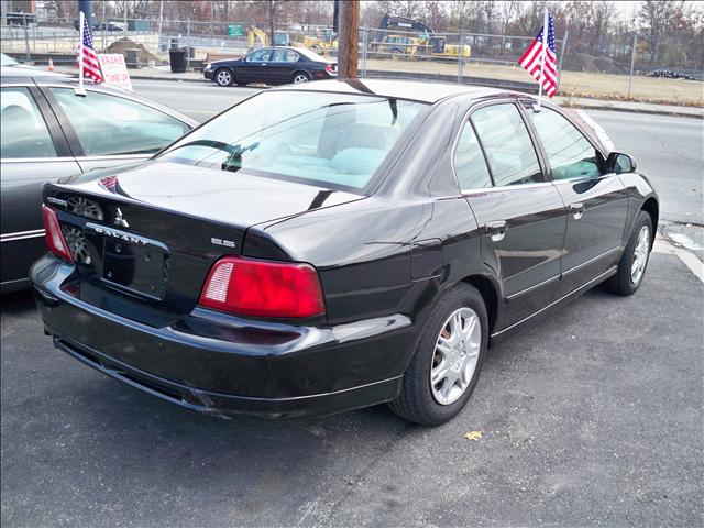 2002 Mitsubishi Galant 4 Dr 3.5 Sedan