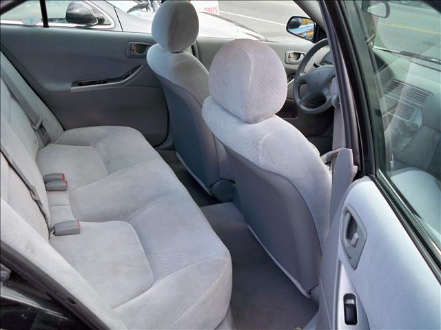 2002 Mitsubishi Galant 4 Dr 3.5 Sedan