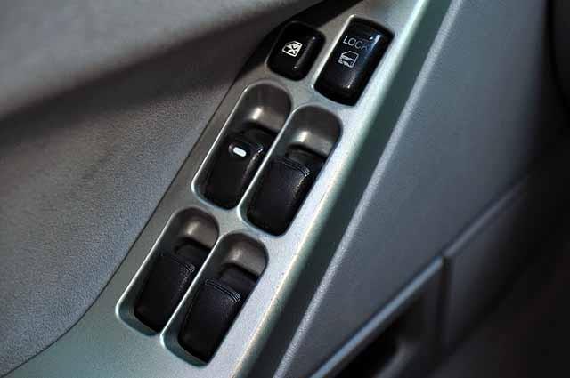 2003 Mitsubishi Galant LW2