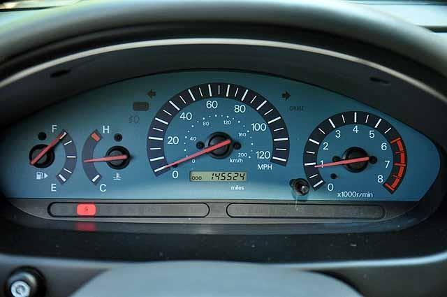 2003 Mitsubishi Galant LW2