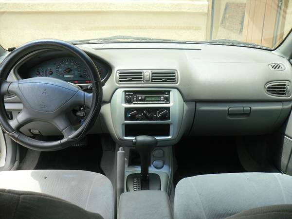2003 Mitsubishi Galant LW2