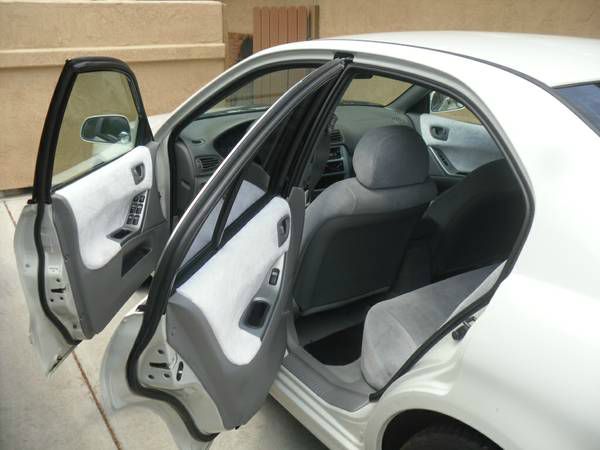 2003 Mitsubishi Galant LW2